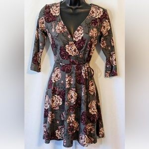 iZ Byer | Gray Floral Wrap Mini Dress 3/4 Sleeves